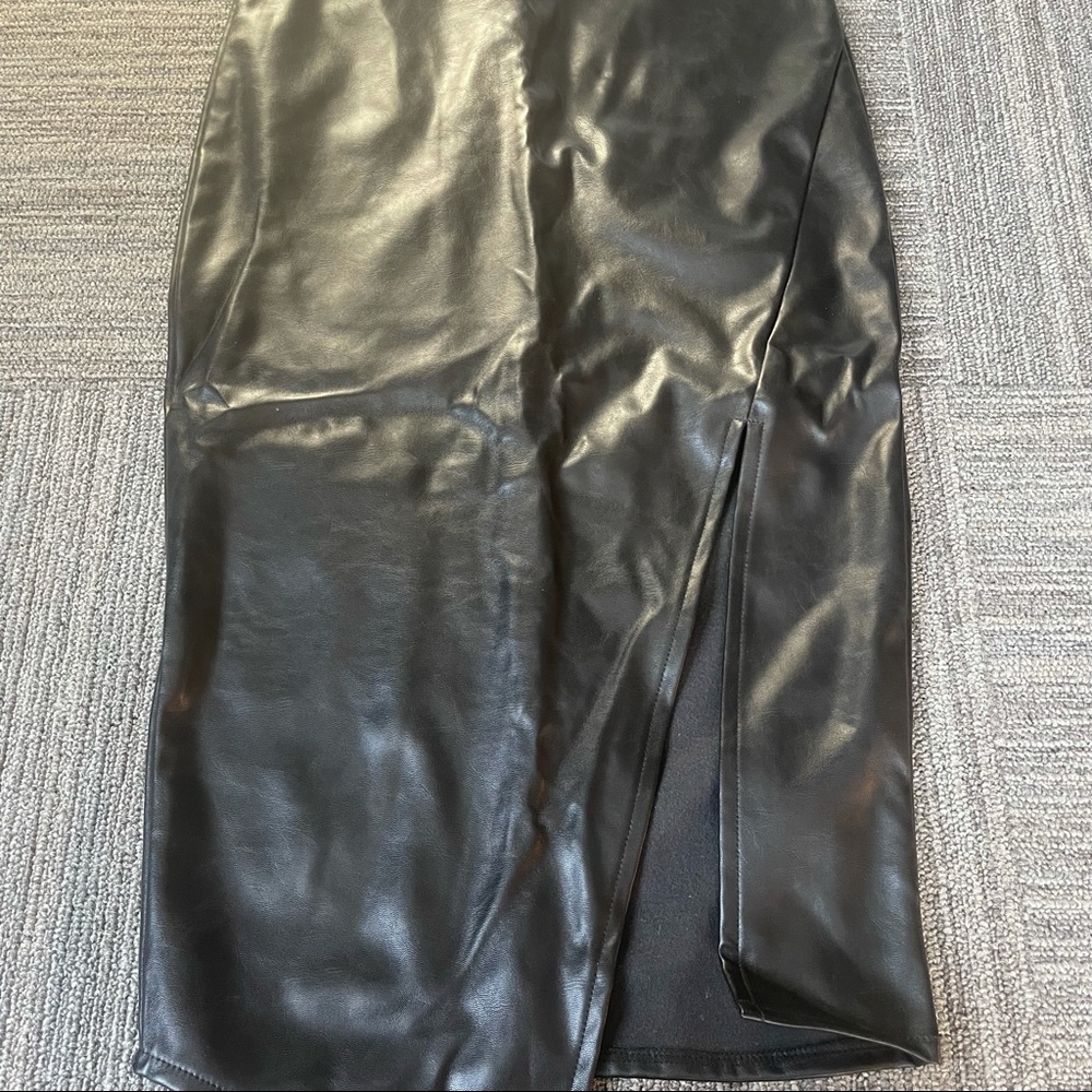 Romeo+Juliet Black Faux Leather Skirt